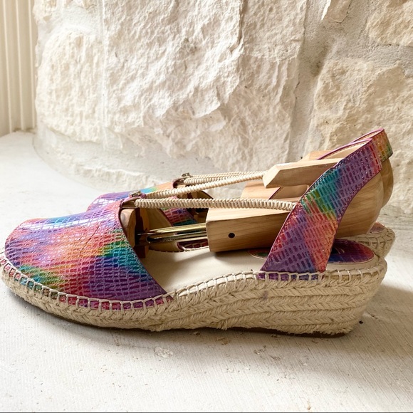Alex Marie Shoes - Alex Marie Rainbow 🌈 Low Platform Sandal Peep Toe Sandals SZ 9.5M